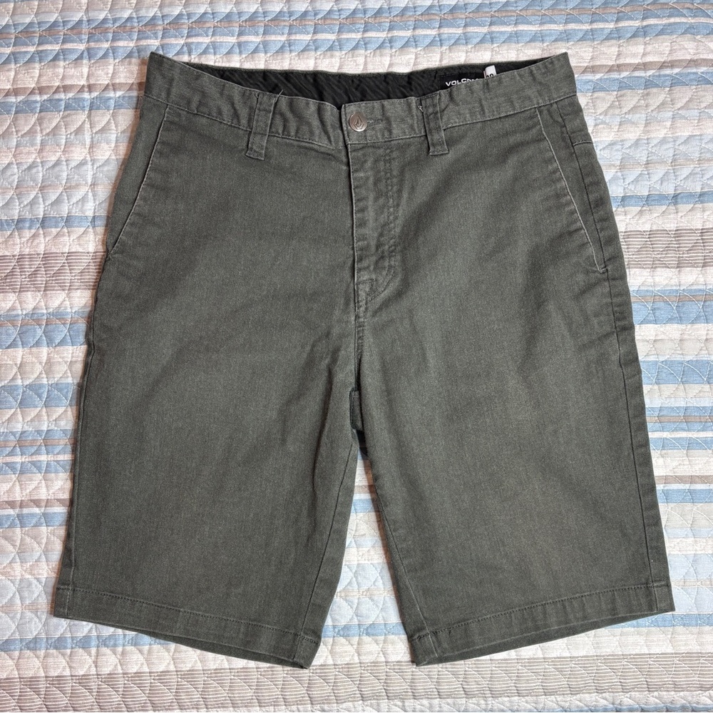 0143- Volcom Men’s Olive Chino Shorts Size 30